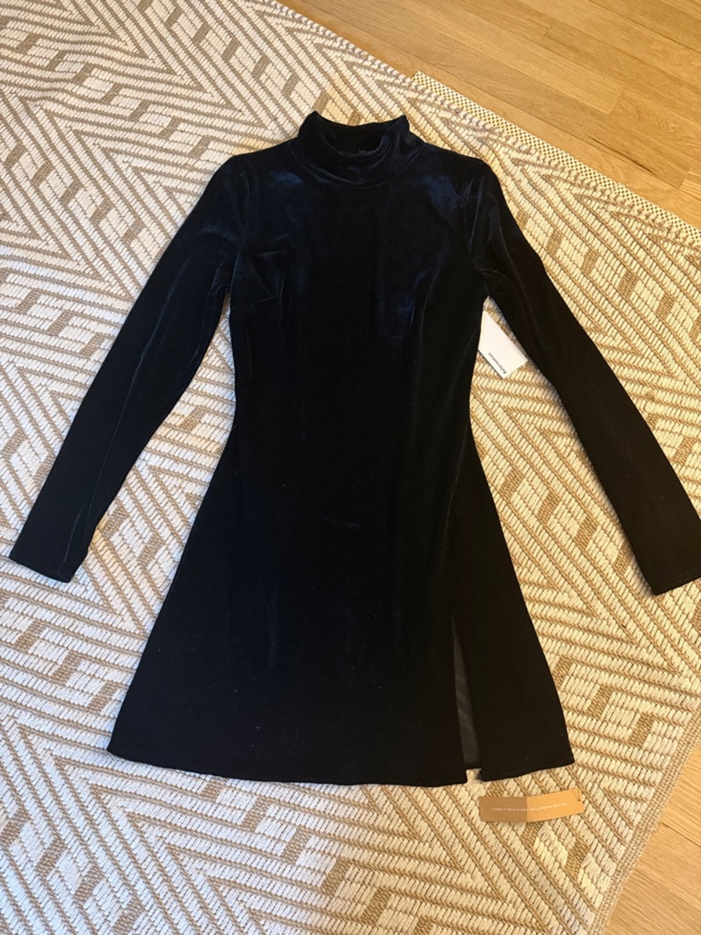 Reformation Black Velvet Long-Sleeve Mock Neck Dress size XS